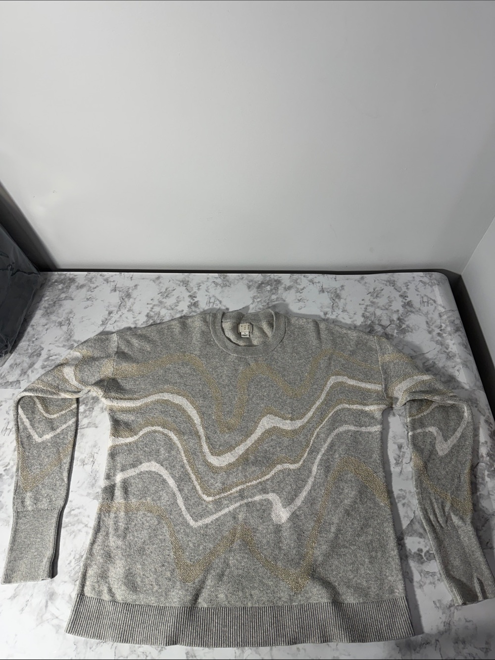 A New Day Women’s Gray Metallic Swirl Sweater Large
